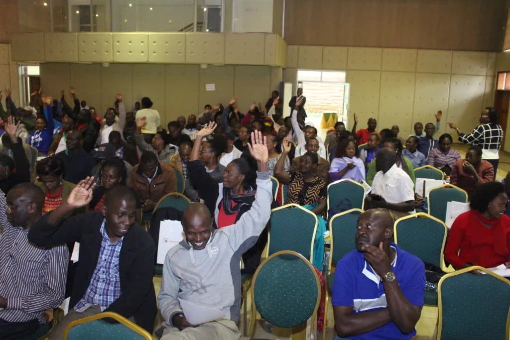 AGM 2017 - voting3 1024x683 1